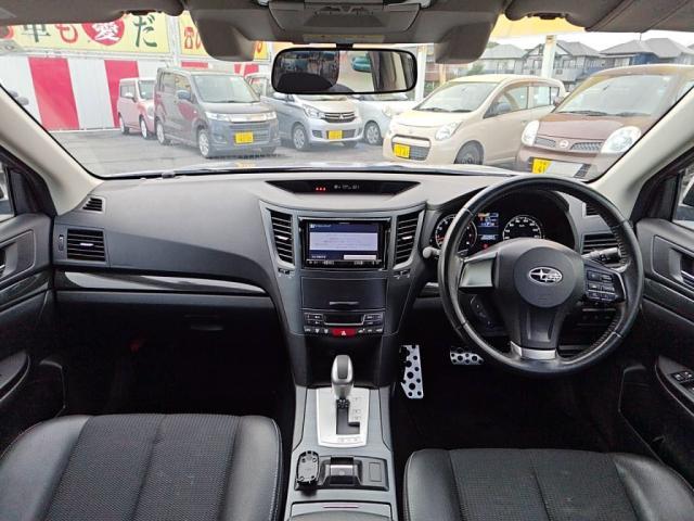 レガシィアウトバック 2.5i Bスポーツアイサイト 12セグMナビBカメラHIDキーフリETC衝突軽減Bクルコン(3枚目)