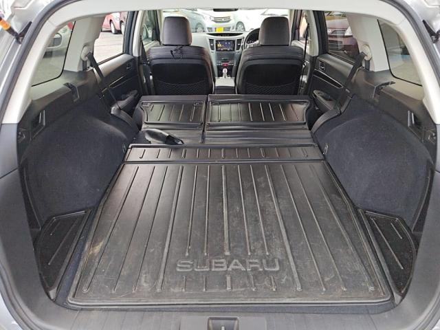 レガシィアウトバック 2.5i Bスポーツアイサイト 12セグMナビBカメラHIDキーフリETC衝突軽減Bクルコン(27枚目)