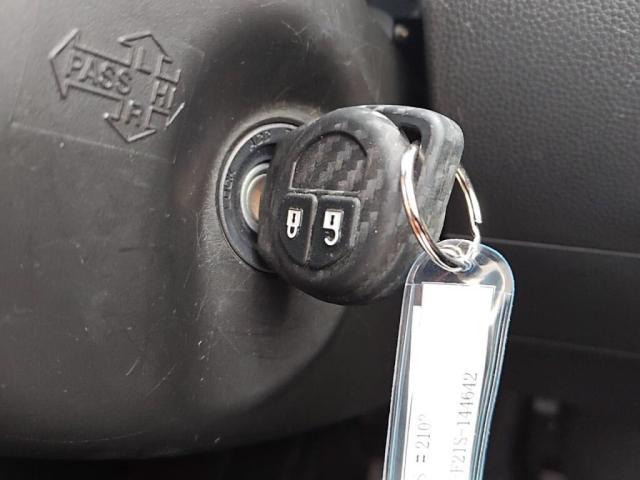 イグニス ハイブリッドMG 12セグMナビETCシートHキーレス衝突軽減BアイドリングS(13枚目)