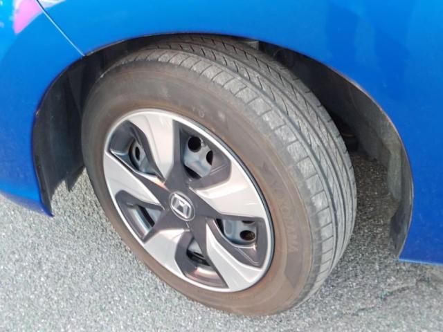 フィットハイブリッド F MナビBカメラ オートACキーフリー(12枚目)