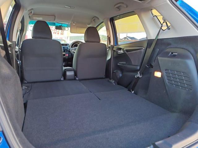 フィットハイブリッド F MナビBカメラ オートACキーフリー(28枚目)