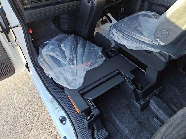 Ｎ－ＶＡＮ ファン・ターボ　届出済未使用車　ＬＥＤライ衝突軽減ＢオートＡＣコーナＳキーフ（21枚目）