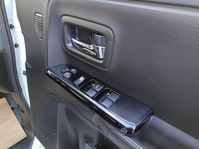 フレアワゴンカスタムスタイル ハイブリッドXT(13枚目)