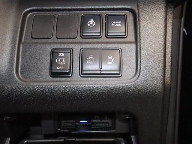 e-パワー ハイウェイスターV ワンオーナー 純正メモリーナビ ドライブレコーダー 両側電動スライド 衝突被害軽減システム フルセグ ETC LEDヘッドランプ インテリジェントキー オートクルーズコントロール(11枚目)