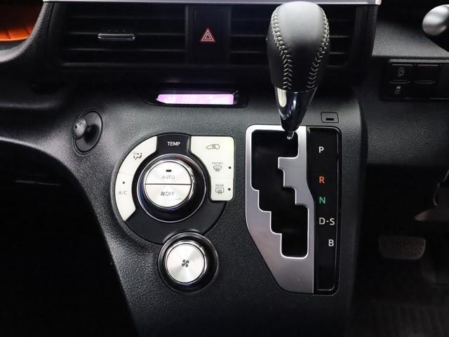 G 7人乗り 純正メモリーナビ フルセグ/CD/DVD/Bluetooth 両側電動スライドドア シートヒーター バックカメラ ETC スマートキー ドラレコ アルミホイール 記録簿(20枚目)