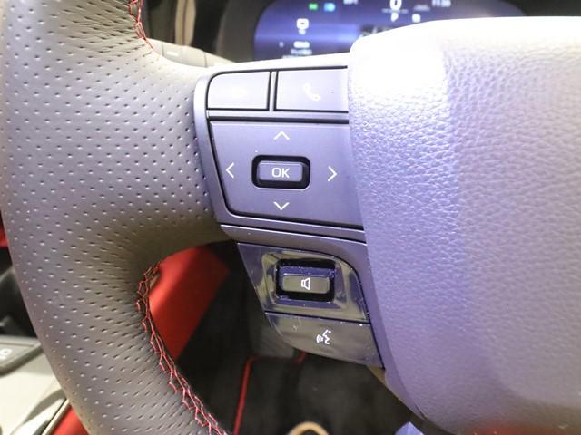 クラウンスポーツ ＲＳ　１２．３インチディスプレイナビ　セーフティセンス　フルセグ　全方位モニター　ＥＴＣ２．０車載器　スマートキー　ＬＥＤヘッドライト　自動バックドア　サンルーフ（24枚目）