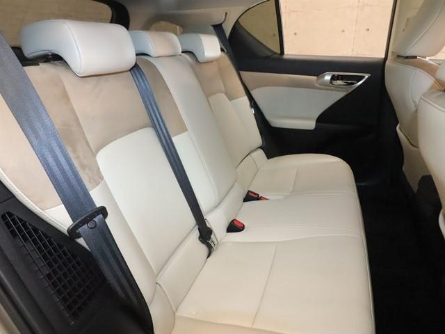ＣＴ ＣＴ２００ｈ　バージョンＣ　メモリーナビ　フルセグ　バックカメラ　ＥＴＣ　ＬＥＤヘッドランプ　スマートキー　シートメモリー　コーナーセンサー　ステアリングヒーター　オートハイビーム　シートヒーター（8枚目）