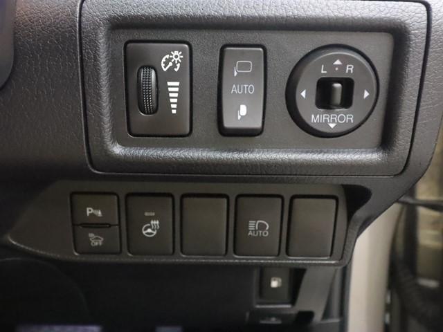 ＣＴ ＣＴ２００ｈ　バージョンＣ　メモリーナビ　フルセグ　バックカメラ　ＥＴＣ　ＬＥＤヘッドランプ　スマートキー　シートメモリー　コーナーセンサー　ステアリングヒーター　オートハイビーム　シートヒーター（28枚目）