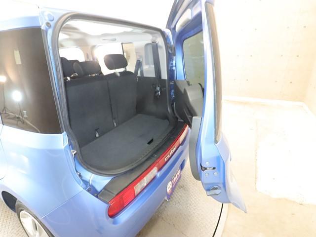 キューブ １５Ｘ　Ｖセレクション　メモリーナビ　フルセグ／ＤＶＤ／Ｂｌｕｅｔｏｏｔｈ対応　バックカメラ　ＥＴＣ　インテリジェントキー　アイドリングストップ　オートエアコン　記録簿（17枚目）