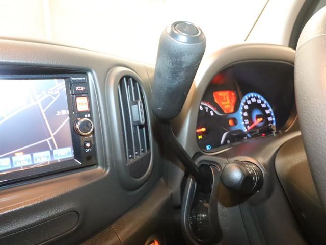 キューブ １５Ｘ　Ｖセレクション　メモリーナビ　フルセグ／ＤＶＤ／Ｂｌｕｅｔｏｏｔｈ対応　バックカメラ　ＥＴＣ　インテリジェントキー　アイドリングストップ　オートエアコン　記録簿（25枚目）