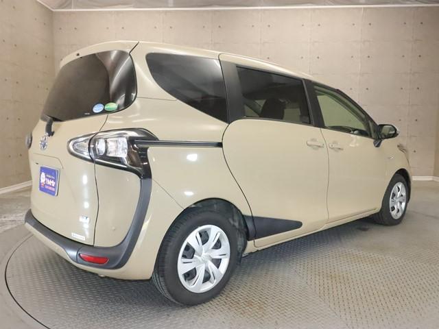 シエンタ ハイブリッド ファンベースG 5人乗り メモリーナビ 両側電動スライド 衝突被害軽減システム フルセグ/Bluetooth対応 全方位カメラ ETC LEDヘッドランプ スマートキー レーンアシスト オートクルーズコントロール(3枚目)