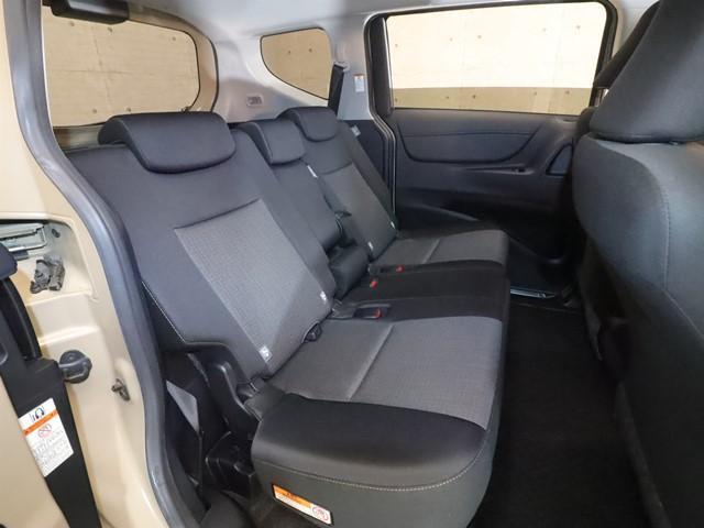 シエンタ ハイブリッド ファンベースG 5人乗り メモリーナビ 両側電動スライド 衝突被害軽減システム フルセグ/Bluetooth対応 全方位カメラ ETC LEDヘッドランプ スマートキー レーンアシスト オートクルーズコントロール(7枚目)