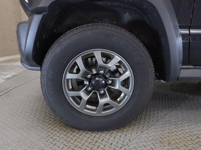 ジムニーシエラ JC ワンオーナー メモリーナビ フルセグ バックカメラ ETC LEDヘッドランプ スマートキー ドライブレコーダー 衝突被害軽減システム コーナーセンサー 車線逸脱警報 クルーズコントロール 記録簿(31枚目)