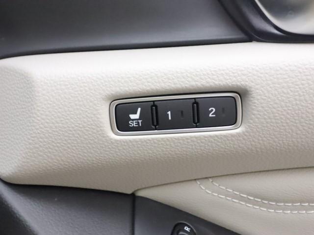 アコード ＥＸ　ホンダセンシング　サンルーフ　メモリーナビ　フルセグ／Ｂｌｕｅｔｏｏｔｈ対応　ＨＵＤ　バックカメラ　本革シート　ＥＴＣ　ＬＥＤヘッドランプ　スマートキー　シートヒーター　ブラインドスポットモニター（6枚目）