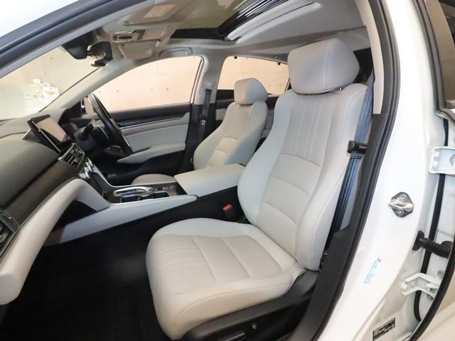 アコード ＥＸ　ホンダセンシング　サンルーフ　メモリーナビ　フルセグ／Ｂｌｕｅｔｏｏｔｈ対応　ＨＵＤ　バックカメラ　本革シート　ＥＴＣ　ＬＥＤヘッドランプ　スマートキー　シートヒーター　ブラインドスポットモニター（15枚目）