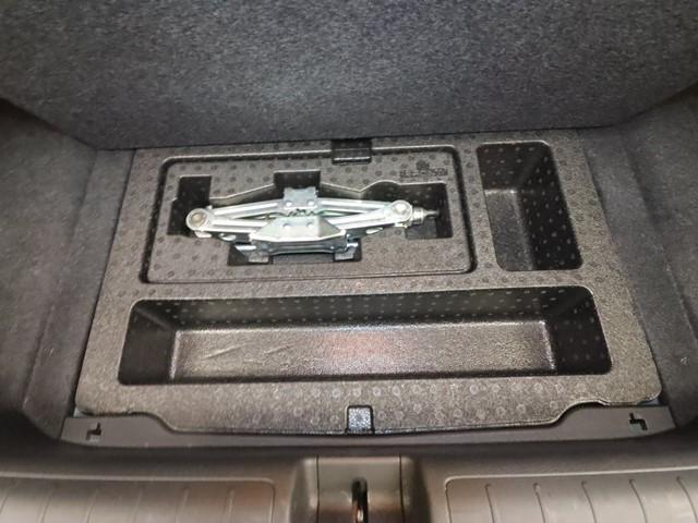 アコード ＥＸ　ホンダセンシング　サンルーフ　メモリーナビ　フルセグ／Ｂｌｕｅｔｏｏｔｈ対応　ＨＵＤ　バックカメラ　本革シート　ＥＴＣ　ＬＥＤヘッドランプ　スマートキー　シートヒーター　ブラインドスポットモニター（20枚目）