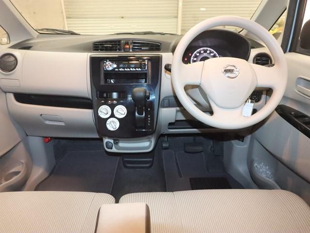 デイズ S エマージェンシーブレーキ ETC車載器 キーレスエントリー CDプレーヤー アイドリングストップ 横滑り防止装置 Wエアバッグ ABS 衝突安全ボディ プライバシーガラス 記録簿(4枚目)