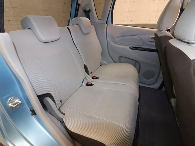 デイズ S エマージェンシーブレーキ ETC車載器 キーレスエントリー CDプレーヤー アイドリングストップ 横滑り防止装置 Wエアバッグ ABS 衝突安全ボディ プライバシーガラス 記録簿(7枚目)