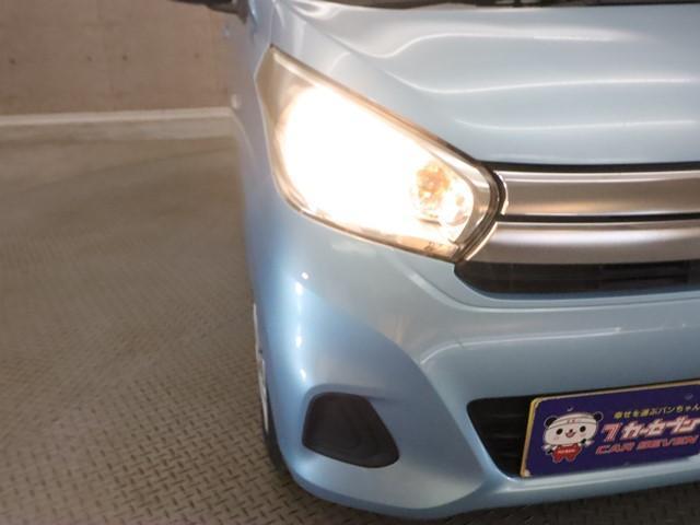 デイズ S エマージェンシーブレーキ ETC車載器 キーレスエントリー CDプレーヤー アイドリングストップ 横滑り防止装置 Wエアバッグ ABS 衝突安全ボディ プライバシーガラス 記録簿(33枚目)