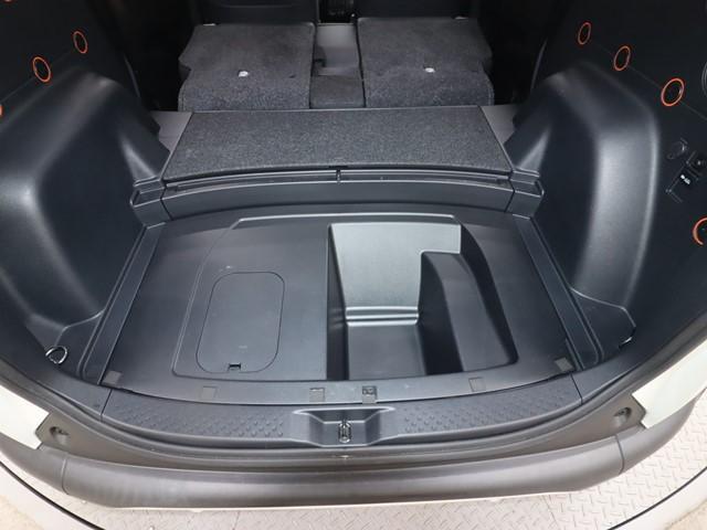 シエンタ ハイブリッド ファンベースG クエロ セーフティセンス メモリーナビ 両側電動スライドドア SDナビ フルセグ バックカメラ ETC2.0車載器 LEDヘッドランプ スマートキー クルーズコントロール(12枚目)