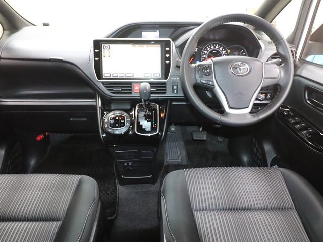 ヴォクシー ZS セーフティセンスC メモリーナビ 後席モニター 両側電動スライドドア フルセグ バックカメラ ETC2.0車載器 LEDヘッドランプ スマートキー(3枚目)