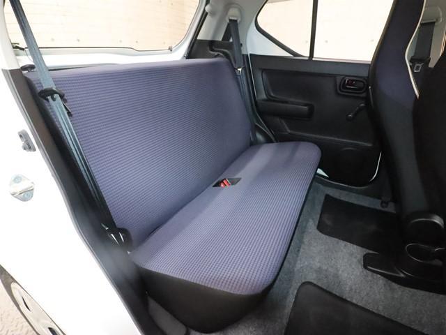 アルト F キーレスエントリー CDプレーヤー フロントパワーウィンドゥ 横滑り防止装置 Wエアバッグ ABS 衝突安全ボディ 記録簿(8枚目)