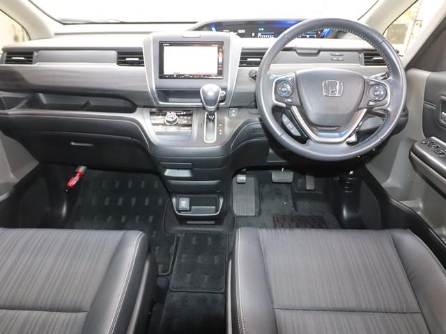 フリード G・ホンダセンシング ホンダセンシング メモリーナビ 両側電動スライドドア 後席モニター フルセグ バックカメラ LEDヘッドランプ スマートキー ETC車載器 アイドリングストップ(3枚目)