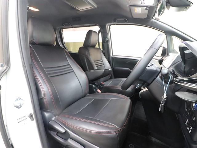 ヴォクシー ハイブリッドZS 煌II 7人乗り ワンオーナー 衝突被害軽減システム 10インチメモリーナビ 両側電動スライド 後席フリップダウンモニター フルセグ/Bluetooth バックカメラ ETC LEDヘッドランプ スマートキー(5枚目)