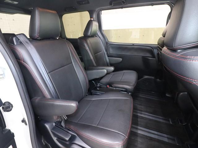 ヴォクシー ハイブリッドZS 煌II 7人乗り ワンオーナー 衝突被害軽減システム 10インチメモリーナビ 両側電動スライド 後席フリップダウンモニター フルセグ/Bluetooth バックカメラ ETC LEDヘッドランプ スマートキー(6枚目)