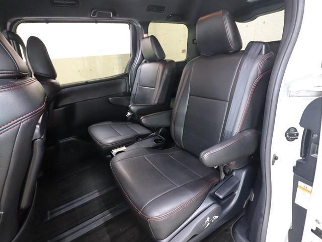 ヴォクシー ハイブリッドZS 煌II 7人乗り ワンオーナー 衝突被害軽減システム 10インチメモリーナビ 両側電動スライド 後席フリップダウンモニター フルセグ/Bluetooth バックカメラ ETC LEDヘッドランプ スマートキー(11枚目)