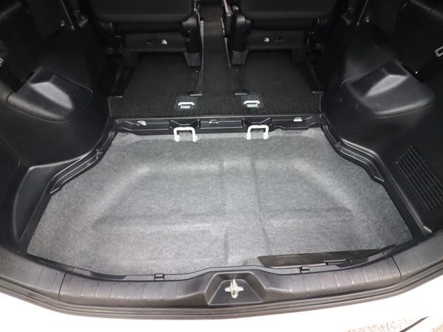 ノア Si 7人乗り メモリーナビ 両側パワースライド フルセグ/DVD/Bluetooth対応 バックカメラ ETC スマートキー ワイパーデアイサー アイドリングストップ 純正アルミホイール 記録簿(16枚目)