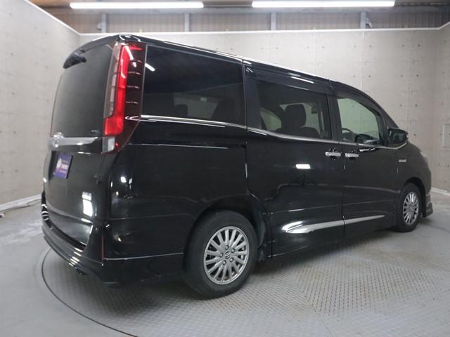 エスクァイア ハイブリッドGi 7人乗り 9インチメモリーナビ 両側パワースライド 後席フリップダウンモニター フルセグ バックカメラ ETC LEDヘッドランプ 前後ドライブレコーダー クルーズコントロール モデリスタエアロ(3枚目)