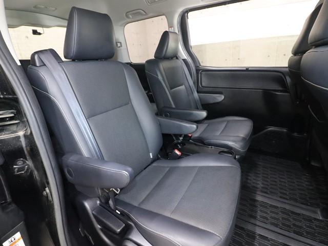 エスクァイア ハイブリッドGi 7人乗り 9インチメモリーナビ 両側パワースライド 後席フリップダウンモニター フルセグ バックカメラ ETC LEDヘッドランプ 前後ドライブレコーダー クルーズコントロール モデリスタエアロ(6枚目)