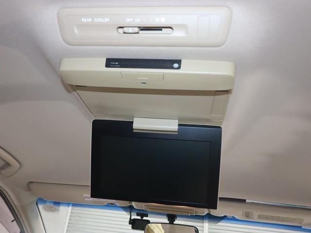 エスティマ アエラス 7人乗り 8インチHDDナビ 後席フリップダウンモニター 両側パワースライドドア フルセグ 前後ドライブレコーダー バックカメラ ETC HIDヘッドライト スマートキー 後席オットマンシート 記録簿(8枚目)
