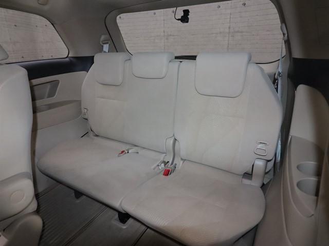 エスティマ アエラス 7人乗り 8インチHDDナビ 後席フリップダウンモニター 両側パワースライドドア フルセグ 前後ドライブレコーダー バックカメラ ETC HIDヘッドライト スマートキー 後席オットマンシート 記録簿(11枚目)
