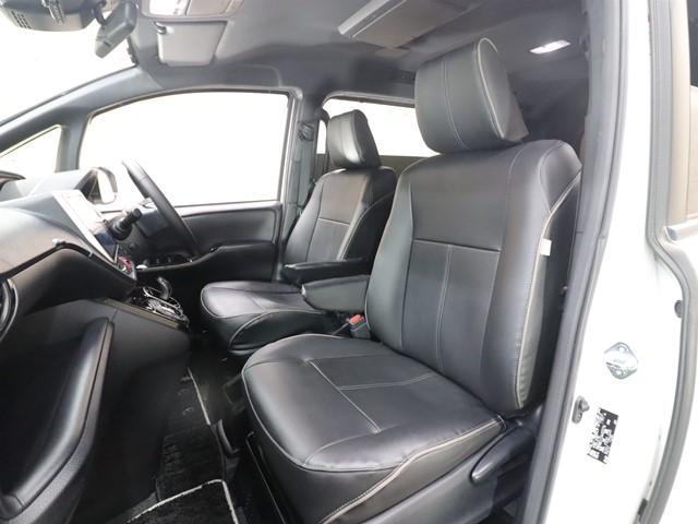 ノア ハイブリッドSi ダブルバイビーII 7人乗り セーフティセンス モデリスタエアロ 10インチナビ 後席フリップダウンモニター 両側電動スライドドア フルセグ/Bluetooth バックカメラ LEDヘッドランプ スマートキー ETC(11枚目)