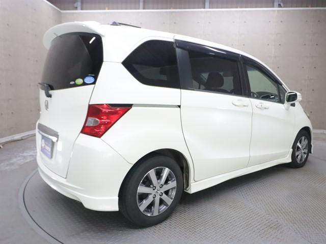 フリード フレックスi エアロ 5人乗り HDDナビ 両側電動スライドドア ワンセグ/DVD対応 バックカメラ ETC車載器 HIDヘッドライト スマートキー オートエアコン 純正アルミホイール 記録簿(3枚目)