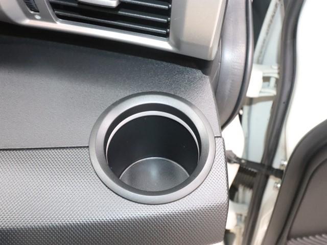 フリード フレックスi エアロ 5人乗り HDDナビ 両側電動スライドドア ワンセグ/DVD対応 バックカメラ ETC車載器 HIDヘッドライト スマートキー オートエアコン 純正アルミホイール 記録簿(24枚目)