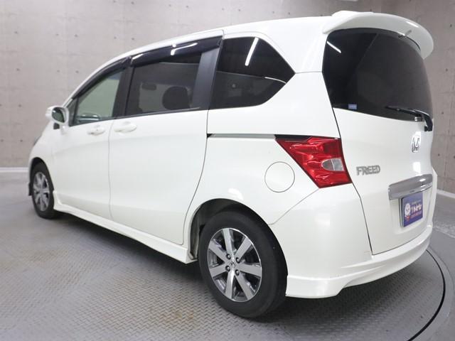 フリード フレックスi エアロ 5人乗り HDDナビ 両側電動スライドドア ワンセグ/DVD対応 バックカメラ ETC車載器 HIDヘッドライト スマートキー オートエアコン 純正アルミホイール 記録簿(30枚目)