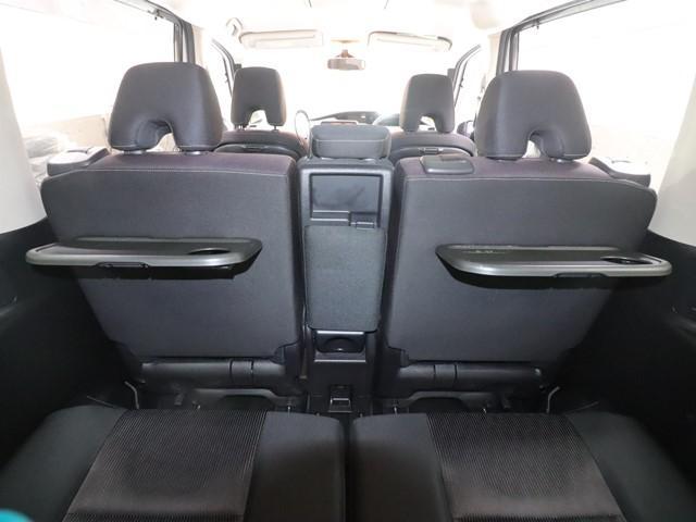 セレナ ハイウェイスター プロパイロットエディション 8人乗り 9インチメモリーナビ 後席フリップダウンモニター バックカメラ 両側電動スライドドア フルセグ/Blu-ray/DVD/Bluetooth ETC LEDヘッドランプ スマートキー 記録簿(17枚目)