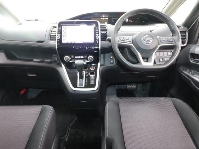 セレナ ハイウェイスター VセレクションII 8人乗り 9インチナビ 両側電動スライド 衝突被害軽減システム フルセグ バックカメラ ETC スマートキー オートクルーズコントロール パークアシスト プロパイロット 前後ドライブレコーダー(4枚目)