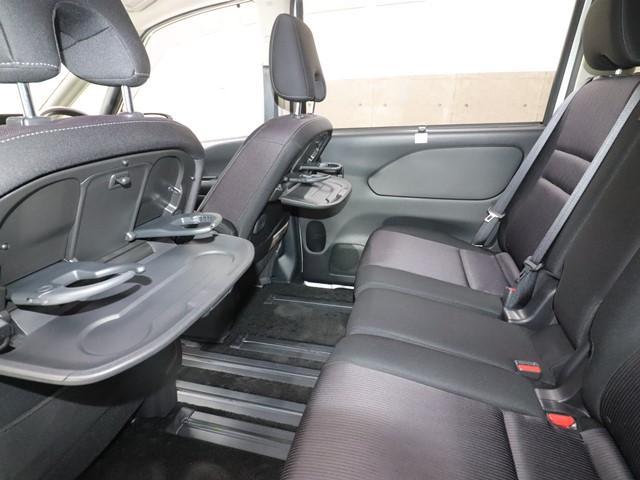 セレナ ハイウェイスター VセレクションII 8人乗り 9インチナビ 両側電動スライド 衝突被害軽減システム フルセグ バックカメラ ETC スマートキー オートクルーズコントロール パークアシスト プロパイロット 前後ドライブレコーダー(13枚目)