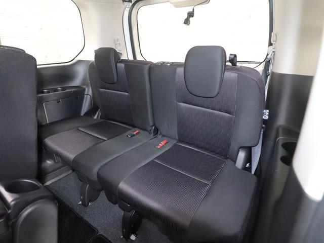 セレナ ハイウェイスター VセレクションII 8人乗り 9インチナビ 両側電動スライド 衝突被害軽減システム フルセグ バックカメラ ETC スマートキー オートクルーズコントロール パークアシスト プロパイロット 前後ドライブレコーダー(14枚目)