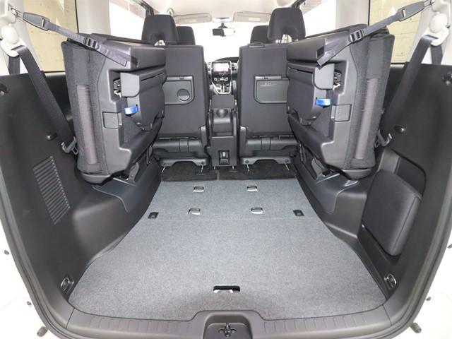 セレナ ハイウェイスター VセレクションII 8人乗り 9インチナビ 両側電動スライド 衝突被害軽減システム フルセグ バックカメラ ETC スマートキー オートクルーズコントロール パークアシスト プロパイロット 前後ドライブレコーダー(18枚目)