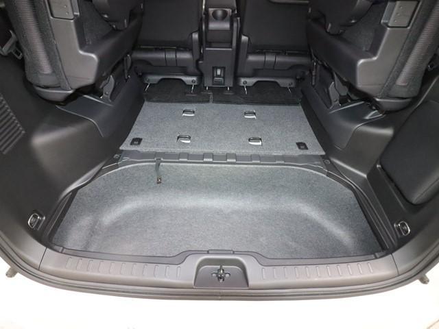 セレナ ハイウェイスター VセレクションII 8人乗り 9インチナビ 両側電動スライド 衝突被害軽減システム フルセグ バックカメラ ETC スマートキー オートクルーズコントロール パークアシスト プロパイロット 前後ドライブレコーダー(19枚目)