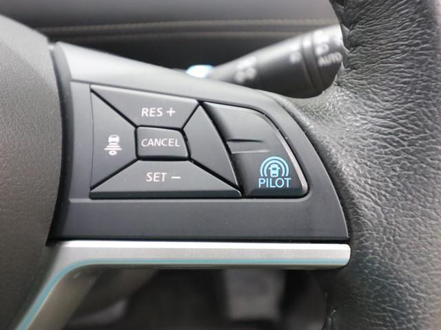 セレナ ハイウェイスター VセレクションII 8人乗り 9インチナビ 両側電動スライド 衝突被害軽減システム フルセグ バックカメラ ETC スマートキー オートクルーズコントロール パークアシスト プロパイロット 前後ドライブレコーダー(28枚目)