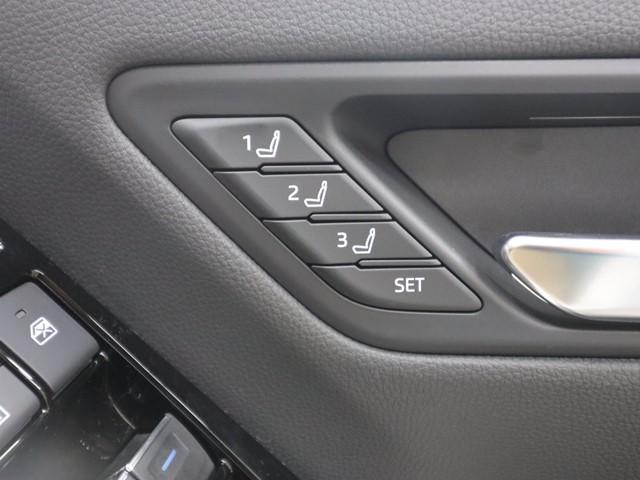 売る側が「キレイ」と言うのは当たり前。だからこそ第三者機関２社による車輌チェック。第三者による公平な視点での細かな車輌状態をＨＰで確認できます。キズや内装の状態も分かるので鑑定書を参考にして下さいね。