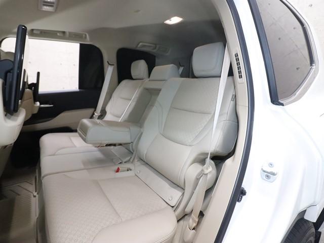 遠方販売の実績多数あり！遠方のお客様も安心してご連絡を下さい♪ネットでは伝えきれない良さをお伝え致します♪納車後はお近くの正規ディーラーにて修理対応も可能です！