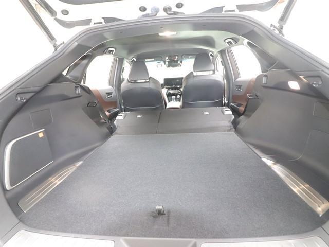 ハリアー Ｚ　１２．３インチＪＢＬメモリーナビ　パワーバックドア　フルセグ／Ｂｌｕｅｔｏｏｔｈ対応　ドライブレコーダー　ブラインドスポットモニター　バックカメラ　ＥＴＣ２．０　ＬＥＤヘッドランプ　スマートキー（16枚目）