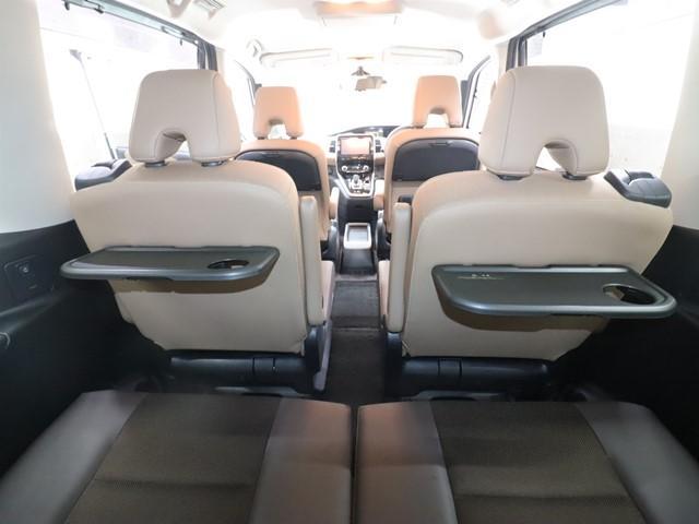 セレナ e-パワー ハイウェイスターV 7人乗り ワンオーナー 9インチメモリーナビ 後席フリップダウンモニター プロパイロット ドライブレコーダー 全方位カメラ 両側電動スライド フルセグ/Bluetooth ETC クリアランスソナー(16枚目)